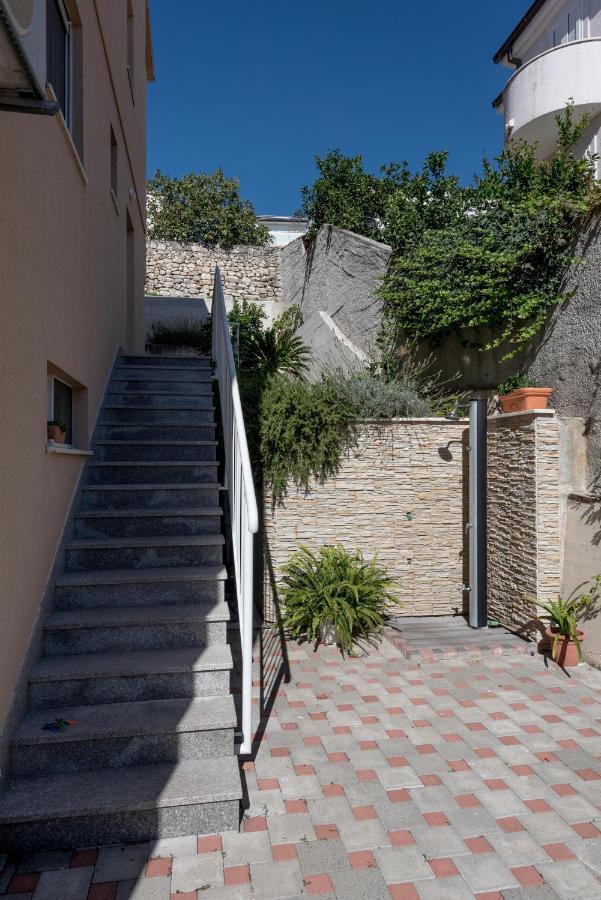 Apartments Amneris Trogir Eksteriør billede