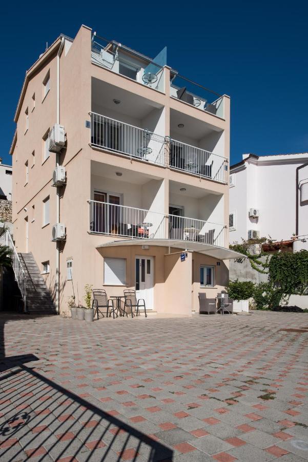 Apartments Amneris Trogir Eksteriør billede