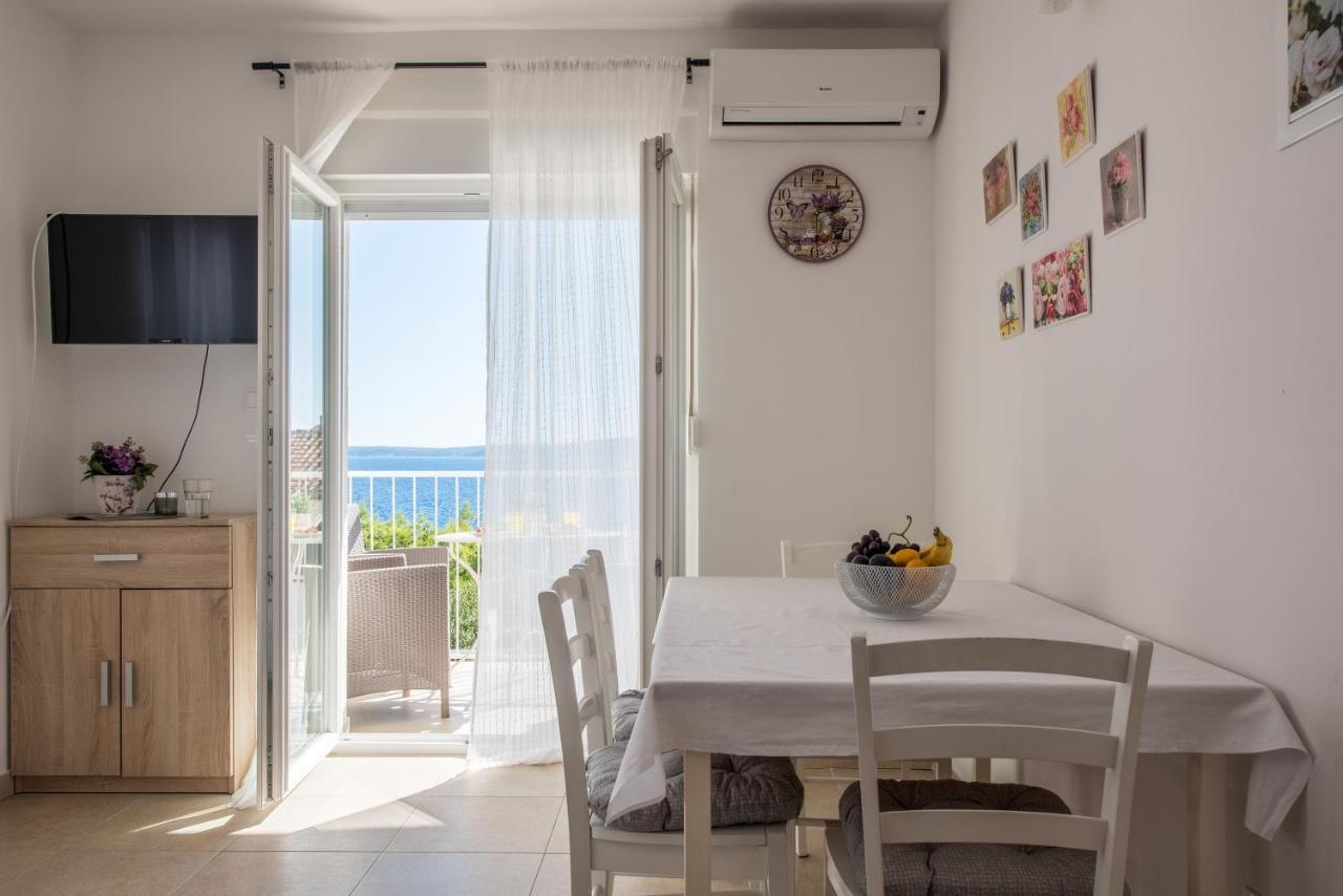 Apartments Amneris Trogir Eksteriør billede