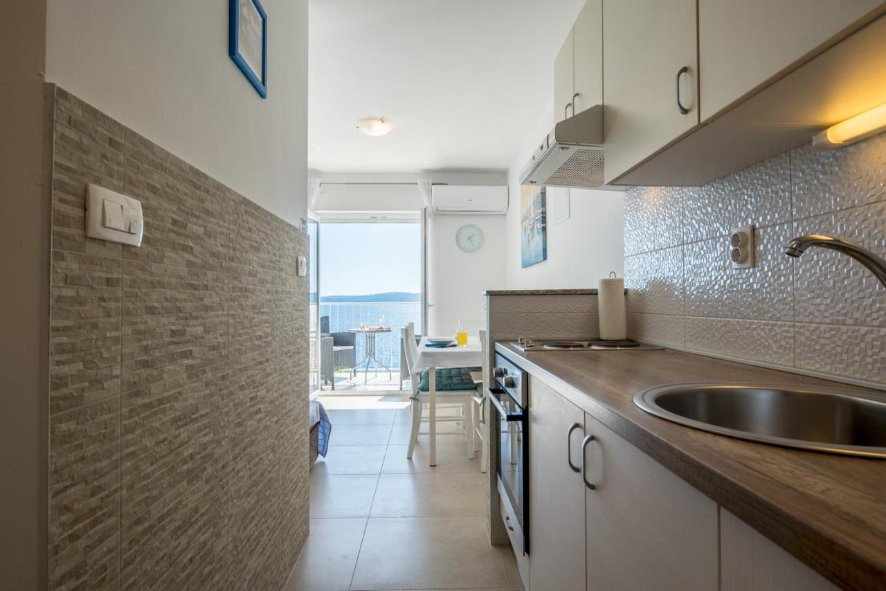 Apartments Amneris Trogir Eksteriør billede