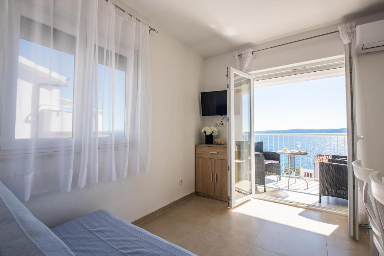 Apartments Amneris Trogir Eksteriør billede