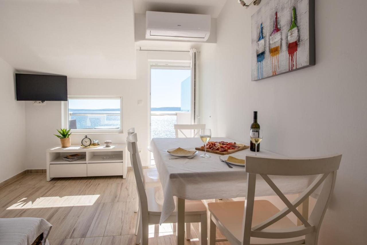 Apartments Amneris Trogir Eksteriør billede